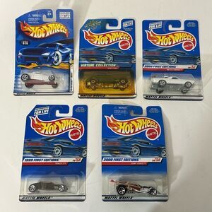 Hot Wheels Lot of 5 Cars